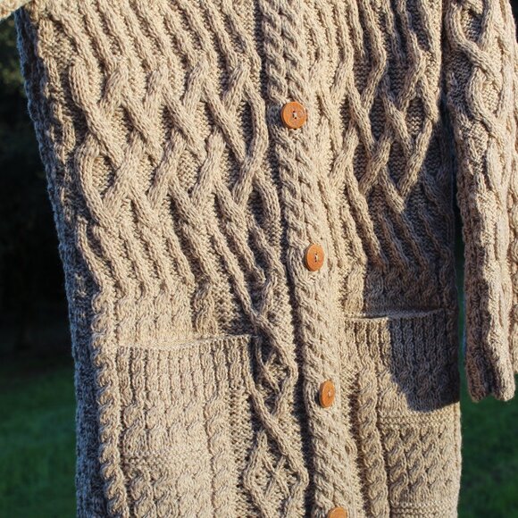Aran Woollen Mills Button Up Hooded Cardigan Long Knitted Sweater Size M - Picture 2 of 7